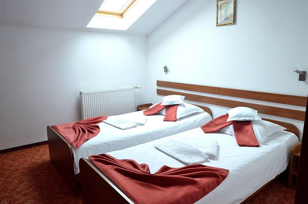 Hotel Alexis Κλουζ-Ναπόκα Εξωτερικό φωτογραφία