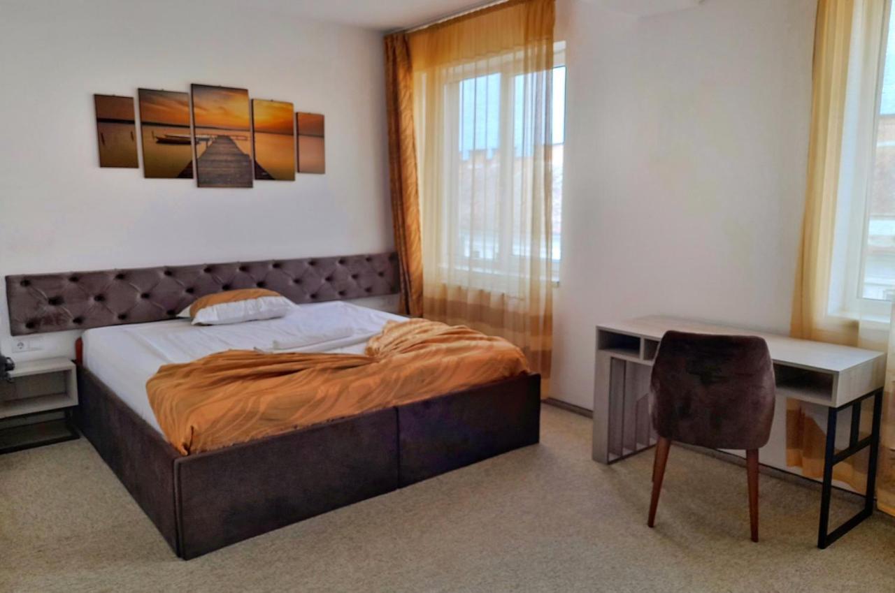 Hotel Alexis Κλουζ-Ναπόκα Εξωτερικό φωτογραφία
