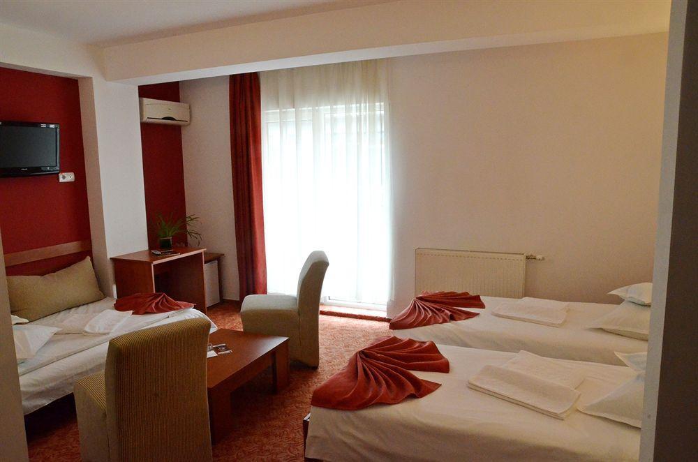 Hotel Alexis Κλουζ-Ναπόκα Εξωτερικό φωτογραφία
