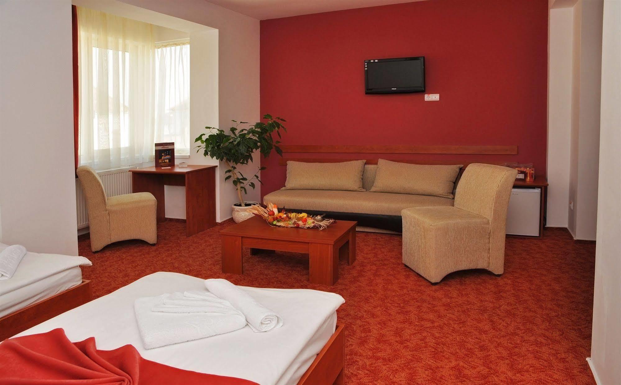Hotel Alexis Κλουζ-Ναπόκα Εξωτερικό φωτογραφία